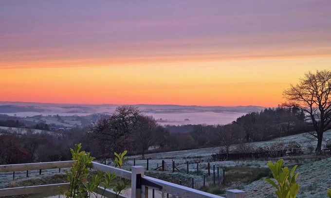 Newtown Cottage | Idyllic Lodge with Private Hot Tub and Stunning Countryside Views
