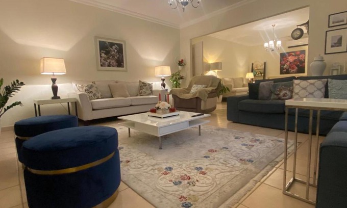 Doha Villa | Elegant Villa Retreat in Doha with Pool & Hot Tub Access