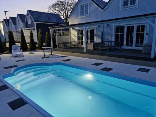 Lukecin House | Experience A&M Apartamenty: Oceanfront Relaxation Awaits