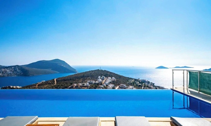 Kalkan Villa | Idyllic Villa with Infinity Pool and Oceanfront Views