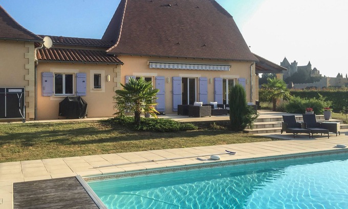 Domme House | Modern Villa with Pool & Spa - Perfect for 8 Guests