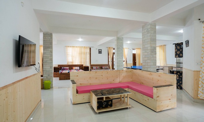 Kandaghat House | Independent House Near Shimla with Breathtaking Sunset Views