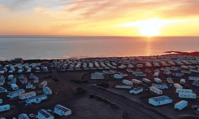 Cresswell House | Modern Holiday Home with Ocean Views and Family-Friendly Amenities