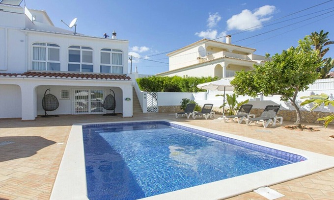 Sesmarias Villa | Modern Villa with Ocean View and Private Pool for Relaxation