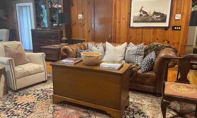 Meadows Of Dan Cottage | Idyllic Mountain Retreat with Spa & Hot Tub in Kibler Valley