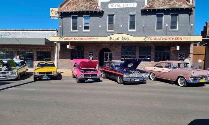 Guyra Hotel | Discover Historic Royal Hotel Guyra: A Must-Visit Retreat