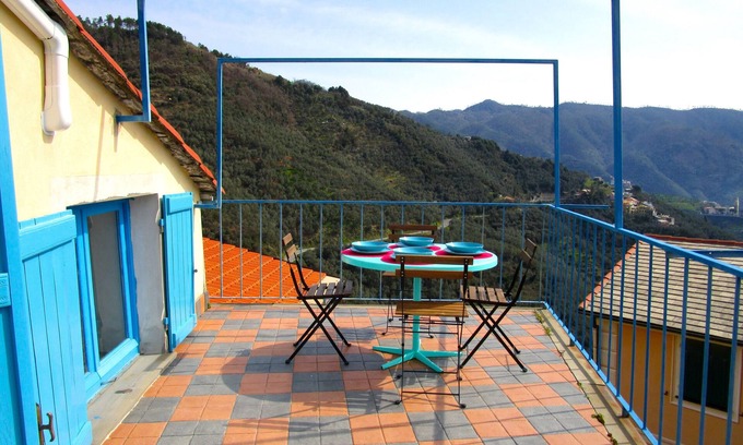 Lavaggiorosso House | Serene Retreat Near Cinque Terre with Breathtaking Views
