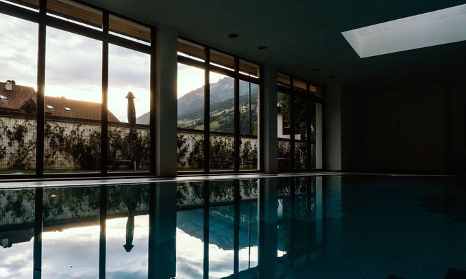 Casateia Hotel | Discover A.nett Hotel: 4-Star Retreat with Pool & Spa