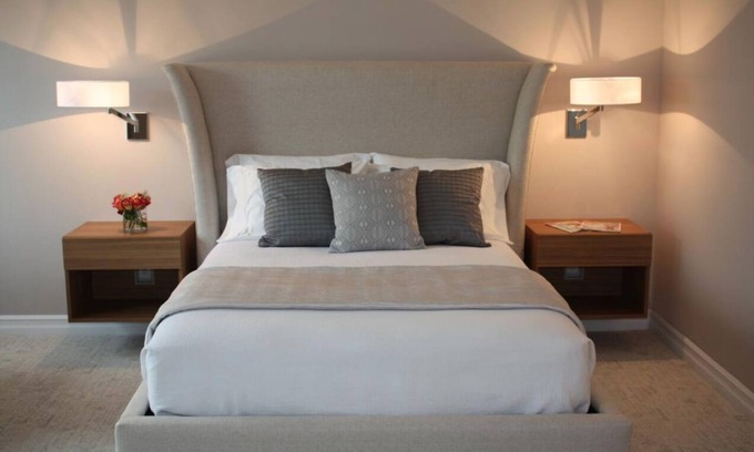 Southwest Minneapolis Apartment | Explore Philanthropy-Focused Stay with Family-Friendly Amenities
