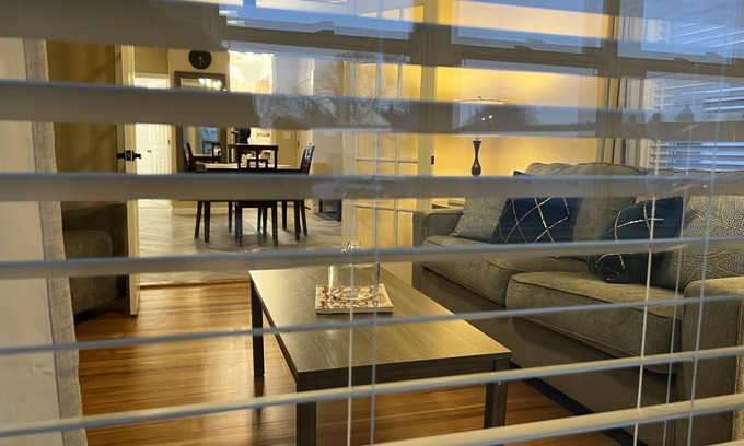Pawtucket Apartment | A new renovated inspirational three bedrooms apartment floor 2.