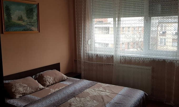 Oradea Apartment | Quiet and Clean Apartment with Pool, Spa & Hot Tub Access
