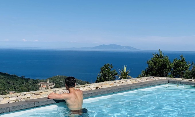 Brando Villa | Discover A PAROCCHIA CASTELLO: Oceanfront Paradise Awaits