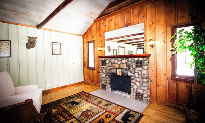 Reed City Cabin | A Peaceful Escape for Outdoor Enthusiasts