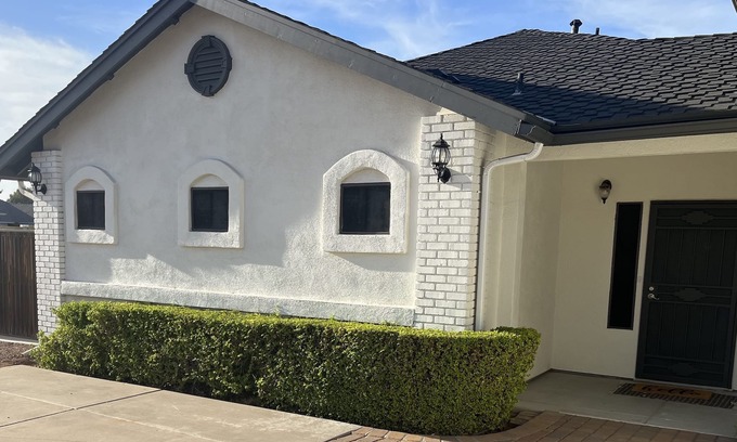 Mesa Cottage | Unforgettable Escape with Ocean Views and Private Pool