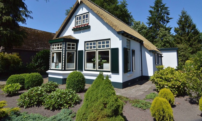 Nijeberkoop House | A perfectly located house in Nijeberkoop, close to the Drents-Friese Wold