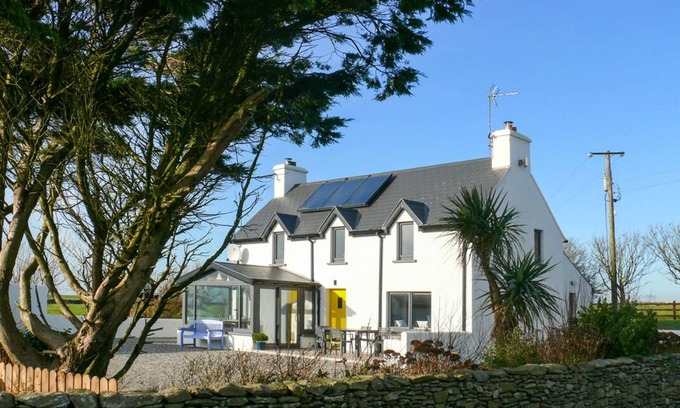 Butlerstown Cottage | Idyllic Cottage with Oceanfront Views and Spa Amenities