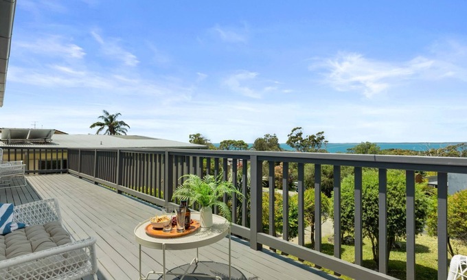 Vincentia House | Pet-Friendly Escape at A Pets Paradise in Jervis Bay