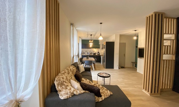 Luz-Saint-Sauveur Apartment | Gateway Stay Near Pyrenees with Spa and Breakfast Included