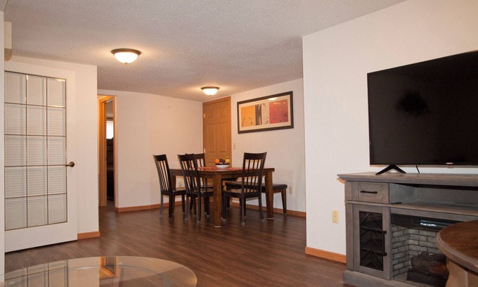 Wausau Apartment | Invigorating Retreat at Downtown's Edge – Pet & Child Friendly