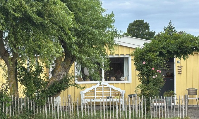 Egmond aan Zee Ski Chalet | A place on the dunes, where the sun always shines, 10 minutes from the beach!