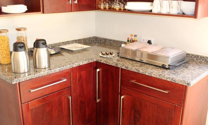 Harare Apartment | Cozy B&B Stay in Belvedere, Harare with Breakfast Included