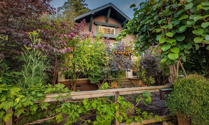Petaluma House | Cozy 3BD Home: Prime Downtown Petaluma Location