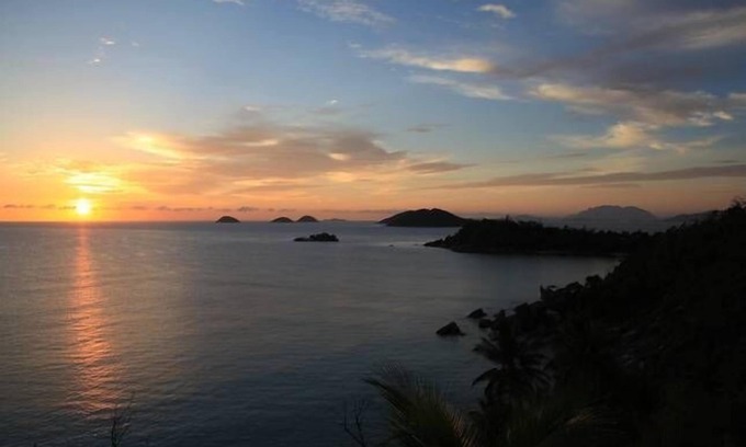 Bedarra Island House | Dreamy Private Island Getaway with Ocean View & Kitchen