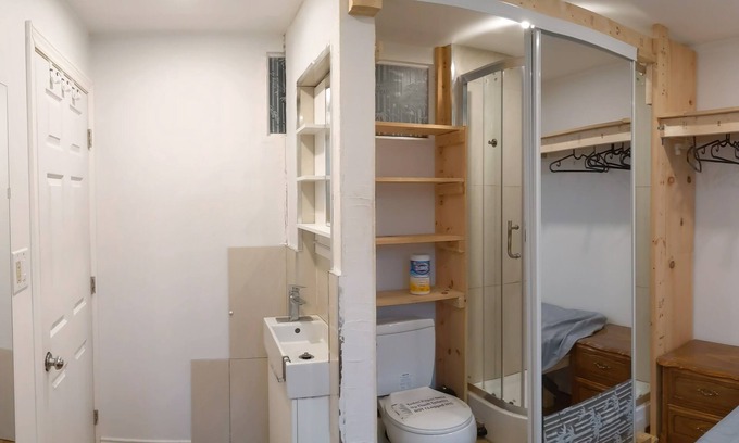 Richmond Hill Apartment | Cozy Private Room 3B - Perfect for Your Getaway