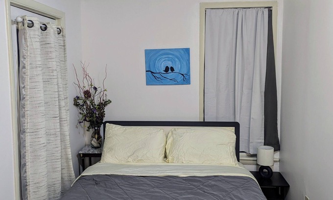 Harrisburg - Hershey House | Cozy Private Room with En-Suite Shower for Your Stay