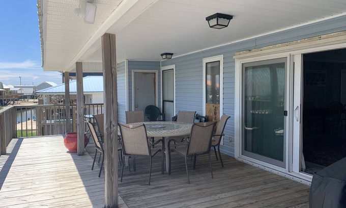 Silver Cay House | Cozy Beach House with Oceanfront Views in Dauphin Island