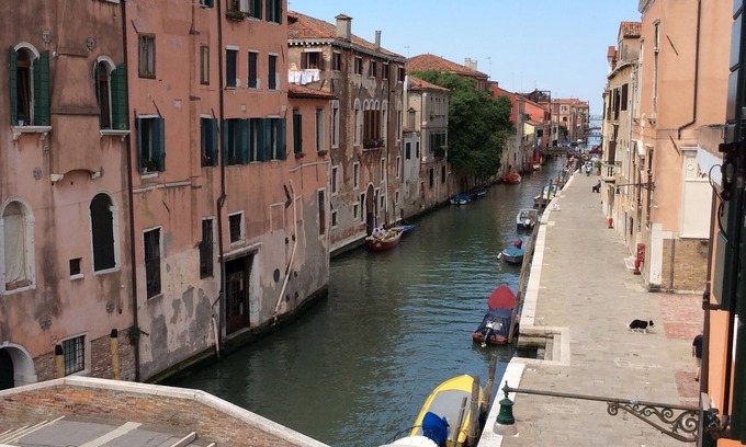 Cannaregio Apartment | Discover a Serene Retreat in the Heart of True Venice