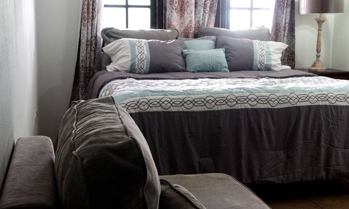 Lower Prince's Quarter Apartment | Cozy Guest Unit Near the French Border with Ocean View