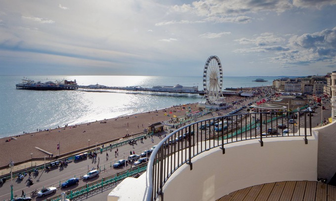 Kemptown House | Stunning Getaway: A Room With A View & Breakfast Included