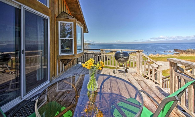 Coffman Cove Apartment | Tranquil Retreat with Ocean View and Spa on PoW