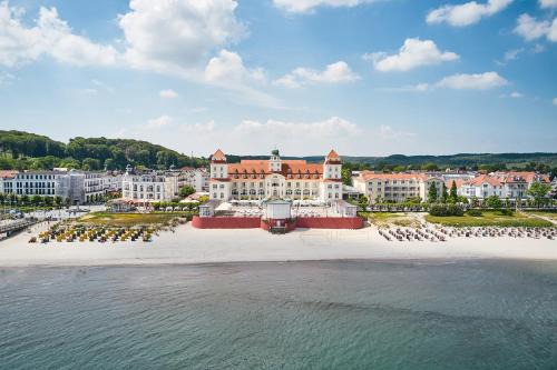 Binz Hotel | Experience Travel Charme Kurhaus Binz: 5-Star Oceanfront Retreat