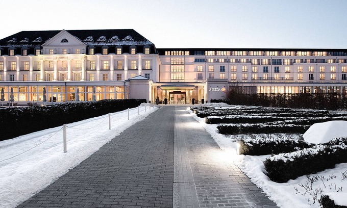 Alt-Travemunde/Ronnau Hotel | Experience A-ROSA Travemünde: Spa, Ocean Views & Pool