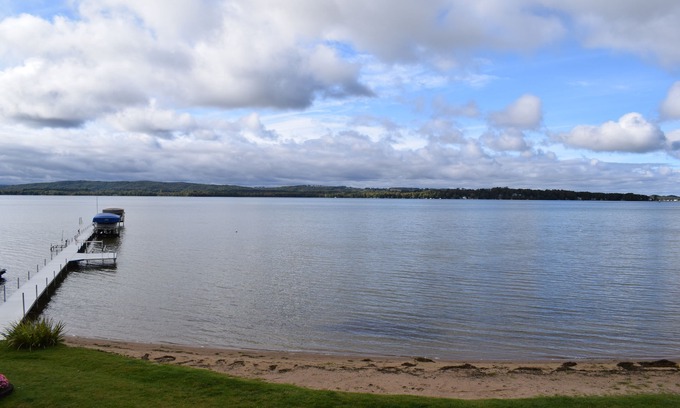 Oden Condo | Experience a Beach Getaway at Crooked Lake Resort