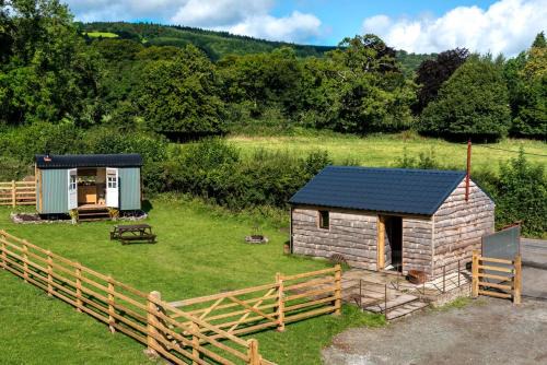 Talybont-on-Usk House | Explore A Shepherds Delight: Family-Friendly Retreat