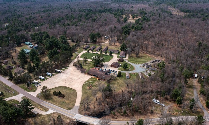 Neillsville Cabin | Delightful Getaway Near Riviera Pub and Grill, 10/10 Rating