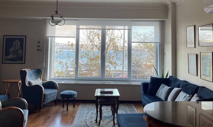 Kabatas Apartment | A Slice of Bosphorus