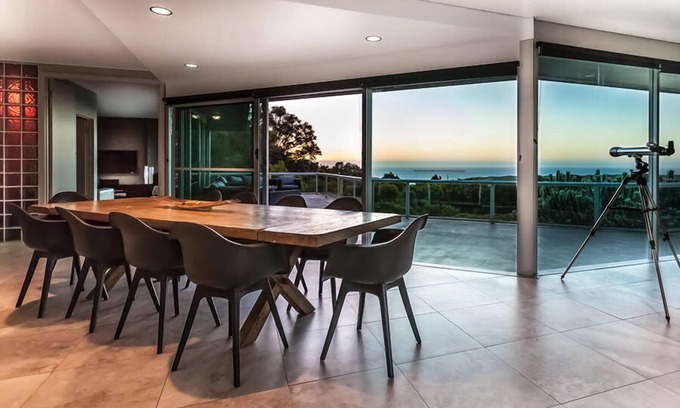 Margaret River House | Scenic Margaret River Retreat with Ocean & Bush Views