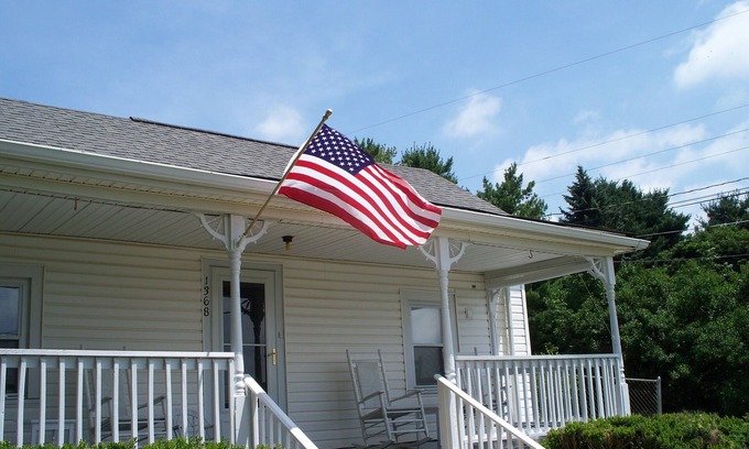 Blacksburg Cottage | Timeless Comfort with Ocean Views and Pet-Friendly Stays