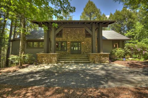 Cherry Log House | Relax at A Stoney River - Goose Island Community Retreat