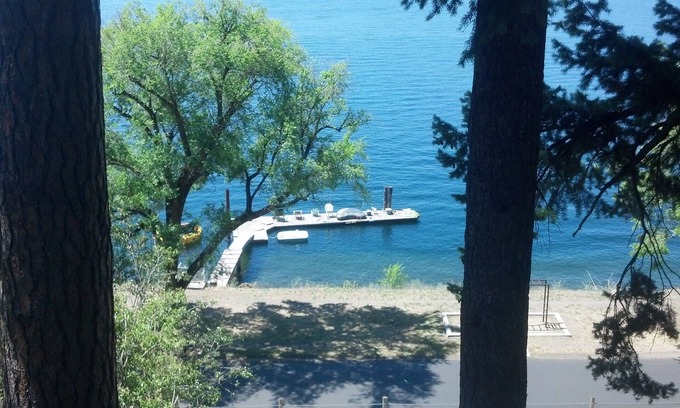 Coeur d'Alene Apartment | Idyllic Studio with Lake View & Dock Access Near Trails