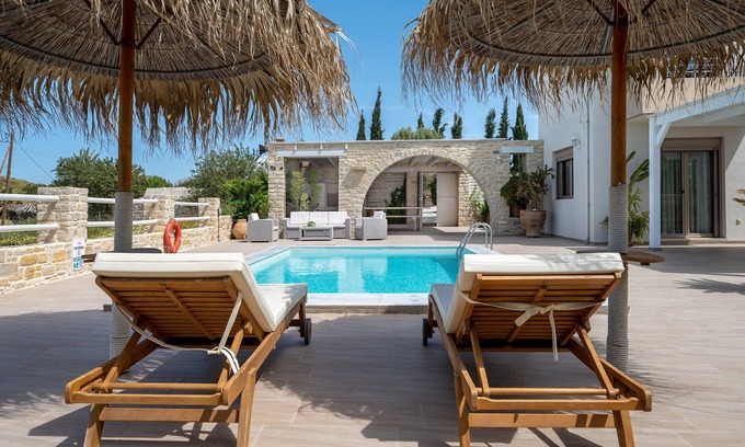 Kamilari Villa | Elegant Villa with Ocean View and Private Pool Awaits You
