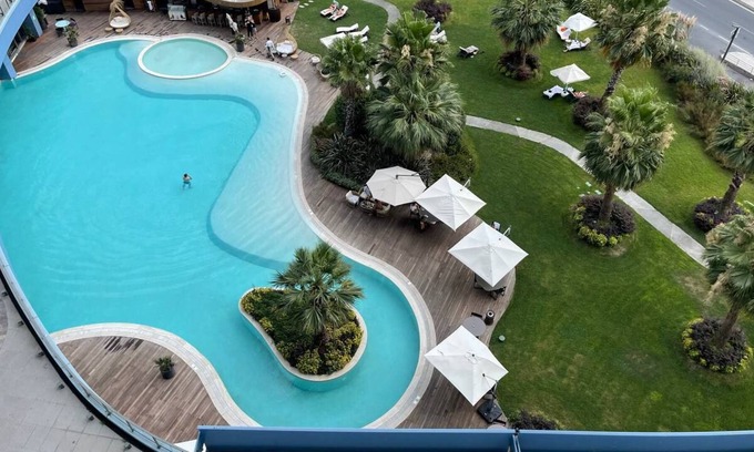 Zeytinburnu Apartment | a sweet place with a great view on the seaside and a large balcony.