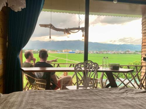 Dien Bien Phu House | Welcoming A Thía Homestay: Pool & Child-Friendly Retreat