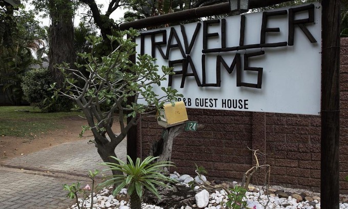 Phalaborwa House | Discover A Traveller's Palm: Oceanfront Oasis Awaits You