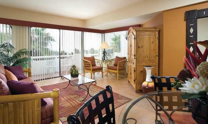 La Paloma Resort | Discover Your Tropical Beach Getaway with Ocean View & Spa