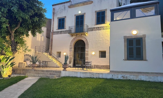 Marsala Villa | 19th-Century Sicilian Dimora with Pet-Friendly Amenities